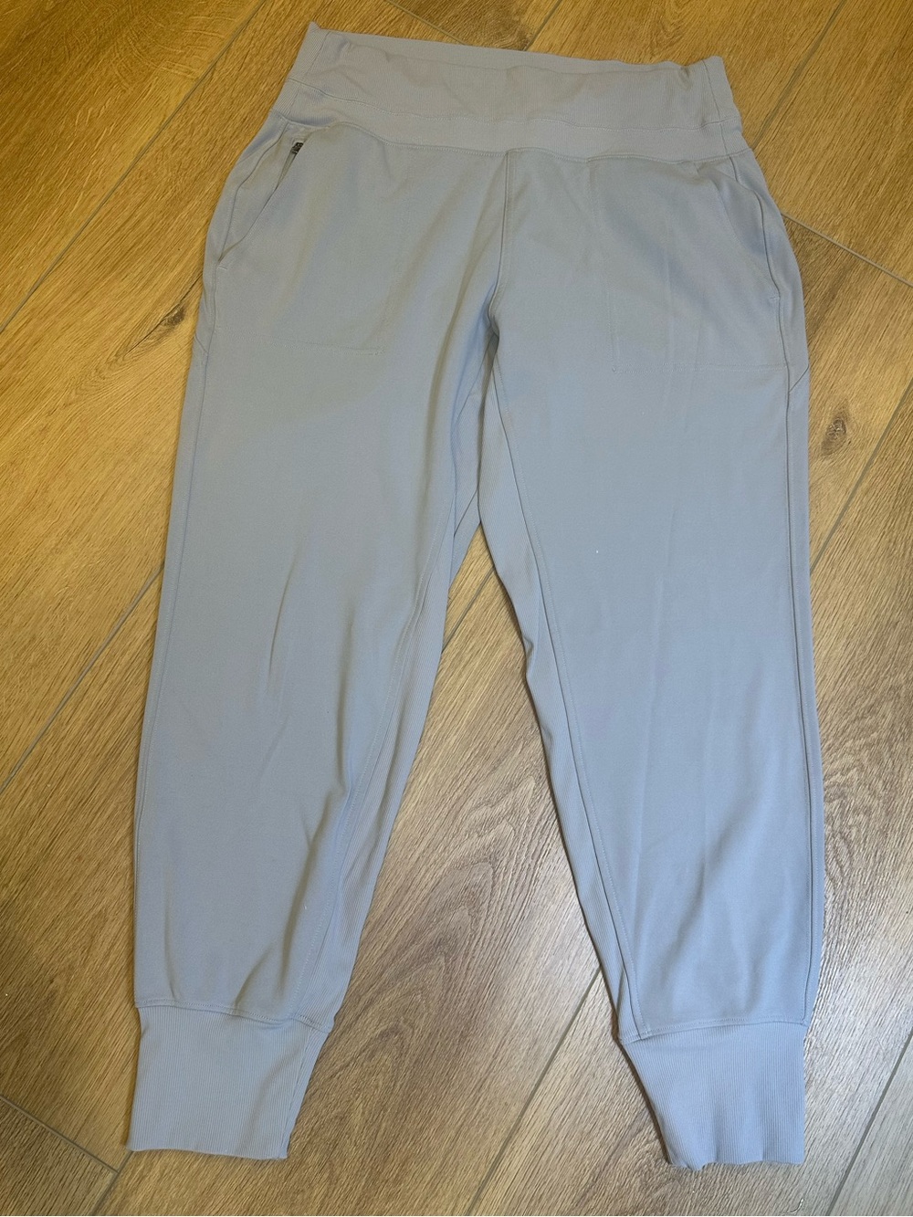 Athleta women’s venice Jogger Pants zipper pockets Light Gray travel athleisure - Picture 3 of 7